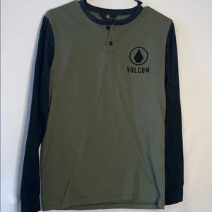 Volcom long sleeve shirt
